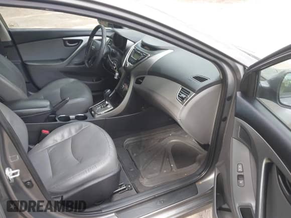 2013 Hyundai Elantra GLS z VIN 5NPDH4AEXDH195996, wystawiony jako IAAI lot #43094760 z przebiegiem 150 320 mil mil oraz . Historia ofert i sprzedaży dostępna na DreamBid. Obrazek 5.