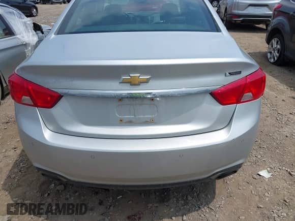 2017 Chevrolet Impala Premier z VIN 2G1145S32H9120082, wystawiony jako IAAI lot #42529547 z przebiegiem 212 883 mil mil oraz . Historia ofert i sprzedaży dostępna na DreamBid. Obrazek 16.