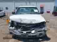 2007 GMC Sierra 1500 Work Truck z VIN 3GTEC14X07G163800, wystawiony jako IAAI lot #42448674 z przebiegiem 294 646 mil mil oraz . Historia ofert i sprzedaży dostępna na DreamBid. Obrazek 12.