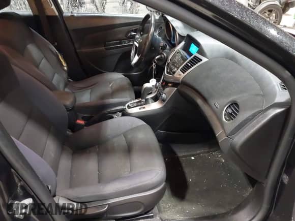 2014 Chevrolet Cruze 1LT with VIN 1G1PC5SB7E7405703, listed as a IAAI auction lot 43431312 with 101,359 mi miles and . Bid and sale history available at DreamBid. Image 5.