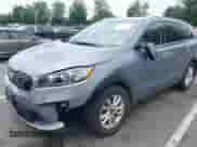 2020 Kia Sorento L with VIN 5XYPG4A32LG661229, listed as a IAAI auction lot 42625721 with 62,081 mi miles and . Bid and sale history available at DreamBid. Image 2.