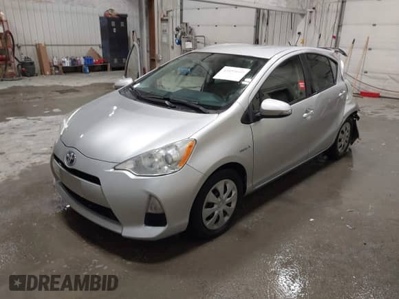 2012 Toyota Prius Two с VIN JTDKDTB37C1519700, выставлен на аукционе IAAI как лот 43453640 с пробегом 86 607 миль миль и . История ставок и продаж доступна на DreamBid. Изображение 2.