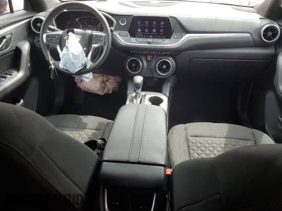 2021 Chevrolet Blazer LT с VIN 3GNKBHR49MS518993, выставлен на аукционе Copart как лот 69933895 с пробегом 96 241 миль миль и Списание • Salvage title. История ставок и продаж доступна на DreamBid. Изображение 8.