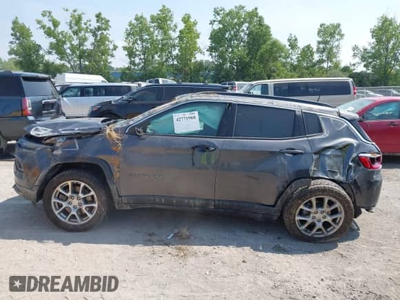 2023 Jeep Compass Latitude Lux с VIN 3C4NJDFN5PT559456, выставлен на аукционе IAAI как лот 42771960 с пробегом 66 449 миль миль и . История ставок и продаж доступна на DreamBid. Изображение 15.