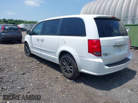 2017 Dodge Grand Caravan SE with VIN 2C4RDGBG5HR549595, listed as a IAAI auction lot 42604241 with 91,143 mi miles and . Bid and sale history available at DreamBid. Image 3.
