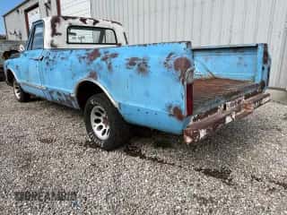 1967 Chevrolet Silverado 1500 z VIN CS147S183633, wystawiony jako Copart lot #86858675 z przebiegiem 71 737 mil mil oraz Czysty tytuł • Clean title. Historia ofert i sprzedaży dostępna na DreamBid. Obrazek 3.