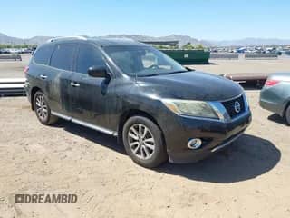 2014 Nissan Pathfinder S with VIN 5N1AR2MN7EC662591, listed as a IAAI auction lot 42319604 with 159,311 mi miles and . Bid and sale history available at DreamBid. Image 1.