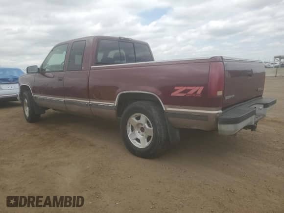 1997 GMC Sierra 1500 with VIN 2GTEK19R3V1540039, listed as a Copart auction lot 62322765 with 274,179 mi miles and Clean title. Bid and sale history available at DreamBid. Image 2.