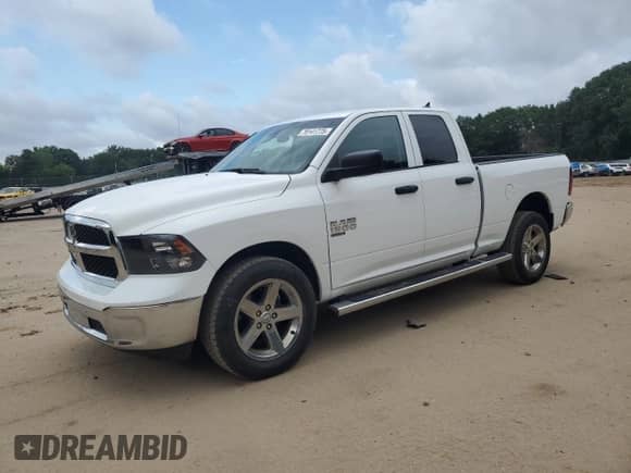 2021 Ram 1500 Express z VIN 1C6RR7FG1MS551274, wystawiony jako Copart lot #70141775 z przebiegiem 27 253 mil mil oraz Czysty tytuł • Clean title. Historia ofert i sprzedaży dostępna na DreamBid. Obrazek 1.