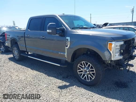 2018 Ford F-250 XL with VIN 1FT7W2BT7JEC42093, listed as a IAAI auction lot 42272840 with 111,220 mi miles and . Bid and sale history available at DreamBid. Image 1.