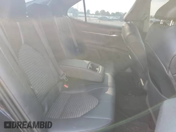 2021 Toyota Camry SE Nightshade z VIN 4T1G11AK7MU496619, wystawiony jako Copart lot #71771155 z przebiegiem 112 202 mil mil oraz Szkoda całkowita • Salvage title. Historia ofert i sprzedaży dostępna na DreamBid. Obrazek 10.