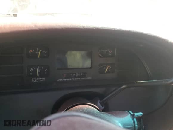 1994 Chevrolet Caprice с VIN 1G1BN52W5RR118975, выставлен на аукционе Copart как лот 81388825 с пробегом Не указан миль и Списание • Salvage title. История ставок и продаж доступна на DreamBid. Изображение 9.