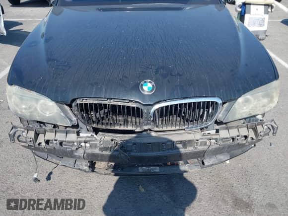 2008 BMW 7 Series 750i with VIN WBAHL835X8DT11257, listed as a IAAI auction lot 42762178 with 93,846 mi miles and . Bid and sale history available at DreamBid. Image 6.