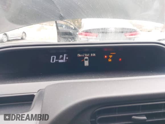 2015 Toyota Prius One z VIN JTDKDTB31F1580917, wystawiony jako IAAI lot #43198076 z przebiegiem 138 011 mil mil oraz . Historia ofert i sprzedaży dostępna na DreamBid. Obrazek 7.