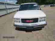 1996 GMC Sierra 1500 z VIN 2GTEC19R8T1536627, wystawiony jako Copart lot #80315045 z przebiegiem 159 514 mil mil oraz Czysty tytuł • Clean title. Historia ofert i sprzedaży dostępna na DreamBid. Obrazek 5.