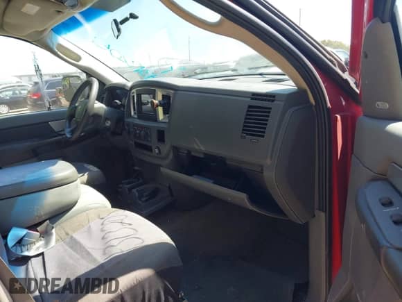 2007 Dodge 1500 SLT with VIN 1D7HU18207J501001, listed as a IAAI auction lot 43132051 with 169,610 mi miles and . Bid and sale history available at DreamBid. Image 5.
