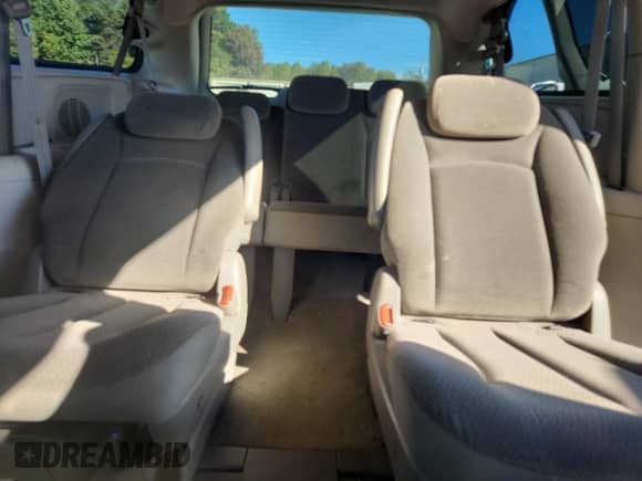 2005 Dodge Caravan SXT z VIN 2D8GP44L45R508766, wystawiony jako Copart lot #89827425 z przebiegiem Nie podano mil oraz Szkoda całkowita • Salvage title. Historia ofert i sprzedaży dostępna na DreamBid. Obrazek 10.