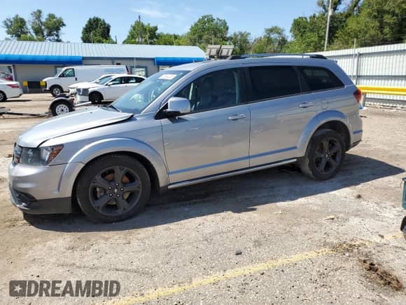 2020 Dodge Journey Crossroad with VIN 3C4PDCGBXLT268637, listed as a Copart auction lot 65683205 with Not provided miles and Salvage title. Bid and sale history available at DreamBid. Image 1.