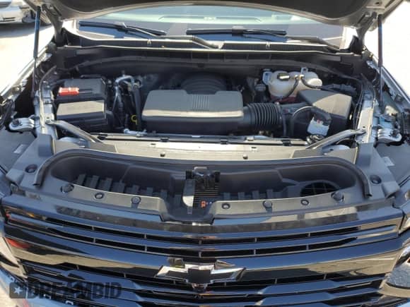 2025 Chevrolet Tahoe RST z VIN 1GNS6RRDXSR162919, wystawiony jako Copart lot #81157345 z przebiegiem 11 101 mil mil oraz Szkoda całkowita • Salvage title. Historia ofert i sprzedaży dostępna na DreamBid. Obrazek 12.