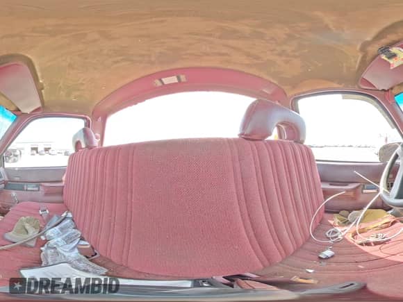 1992 Chevrolet Silverado 2500 с VIN 1GCFC24K2NZ177449, выставлен на аукционе Copart как лот 71718965 с пробегом 253 137 миль миль и Списание • Salvage title. История ставок и продаж доступна на DreamBid. Изображение 14.