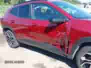 2025 Chevrolet Trax 2RS с VIN KL77LJEP5SC045547, выставлен на аукционе IAAI как лот 43046280 с пробегом 12 349 миль миль и . История ставок и продаж доступна на DreamBid. Изображение 6.