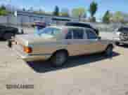 1982 Mercedes-Benz 380 z VIN WDBCA33A9CB020691, wystawiony jako Copart lot #53748045 z przebiegiem 143 111 mil mil oraz Czysty tytuł • Clean title. Historia ofert i sprzedaży dostępna na DreamBid. Obrazek 3.