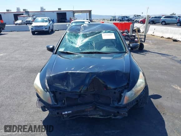 2011 Honda Accord SE с VIN 1HGCP2F6XBA136005, выставлен на аукционе IAAI как лот 43218647 с пробегом Не указан миль и . История ставок и продаж доступна на DreamBid. Изображение 6.