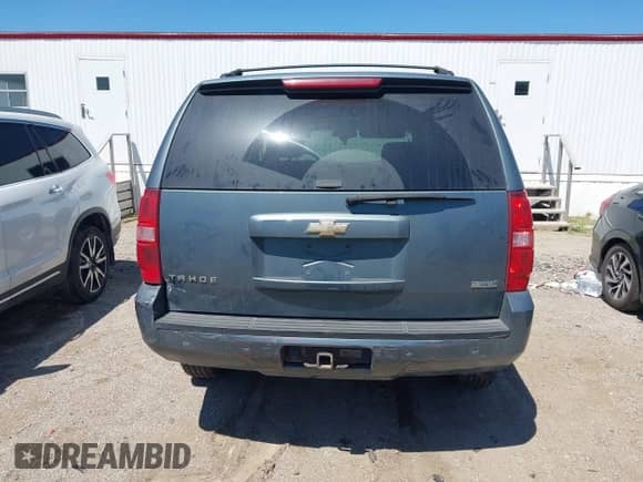 2010 Chevrolet Tahoe LT с VIN 1GNUKBE07AR220465, выставлен на аукционе IAAI как лот 42608027 с пробегом 219 369 миль миль и . История ставок и продаж доступна на DreamBid. Изображение 16.