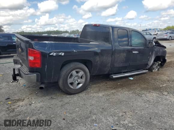 2012 Chevrolet Silverado 1500 LT z VIN 1GCRKSE77CZ245784, wystawiony jako Copart lot #81001785 z przebiegiem Nie podano mil oraz Szkoda całkowita • Salvage title. Historia ofert i sprzedaży dostępna na DreamBid. Obrazek 3.