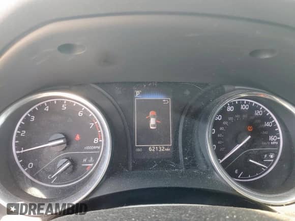 2020 Toyota Camry SE z VIN 4T1G11AK6LU302595, wystawiony jako Copart lot #85902375 z przebiegiem 62 132 mil mil oraz Szkoda całkowita • Salvage title. Historia ofert i sprzedaży dostępna na DreamBid. Obrazek 9.