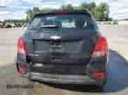 2017 Chevrolet Trax LS z VIN 3GNCJNSB4HL278041, wystawiony jako Copart lot #71124045 z przebiegiem 133 318 mil mil oraz Czysty tytuł • Clean title. Historia ofert i sprzedaży dostępna na DreamBid. Obrazek 6.