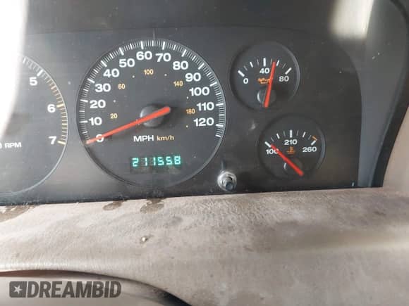 2000 Jeep Grand Cherokee Limited с VIN 1J4GW58N0YC419352, выставлен на аукционе IAAI как лот 41767759 с пробегом 211 558 миль миль и . История ставок и продаж доступна на DreamBid. Изображение 7.