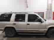 1998 Chevrolet Tahoe with VIN 1GNEK13R1WJ332510, listed as a IAAI auction lot 42315957 with 191,624 mi miles and . Bid and sale history available at DreamBid. Image 13.