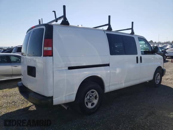 2008 Chevrolet Express Cargo с VIN 1GCFG15X881176155, выставлен на аукционе Copart как лот 48261515 с пробегом 174 558 миль миль и Чистый • Clean title. История ставок и продаж доступна на DreamBid. Изображение 3.