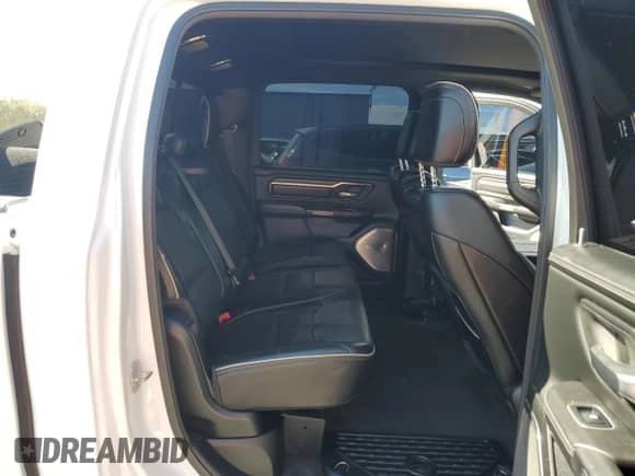 2020 Ram 1500 Limited z VIN 1C6RREHM8LN222236, wystawiony jako Copart lot #71271543 z przebiegiem 110 279 mil mil oraz . Historia ofert i sprzedaży dostępna na DreamBid. Obrazek 10.