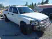2005 Dodge Dakota ST с VIN 1D7HW28N55S167338, выставлен на аукционе IAAI как лот 42859097 с пробегом 157 806 миль миль и . История ставок и продаж доступна на DreamBid. Изображение 1.