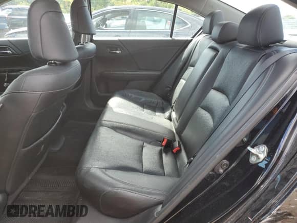 2015 Honda Accord Touring z VIN 1HGCR2F96FA806093, wystawiony jako Copart lot #69256655 z przebiegiem 192 403 mil mil oraz Szkoda całkowita • Salvage title. Historia ofert i sprzedaży dostępna na DreamBid. Obrazek 10.