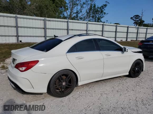 2017 Mercedes-Benz CLA 250 с VIN WDDSJ4EB2HN492946, выставлен на аукционе Copart как лот 53809695 с пробегом 137 393 миль миль и Списание • Salvage title. История ставок и продаж доступна на DreamBid. Изображение 3.