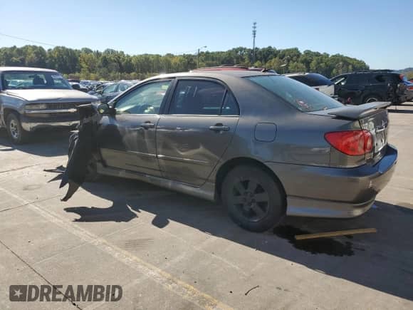 2008 Toyota Corolla CE z VIN 2T1BR32EX8C881154, wystawiony jako Copart lot #86642795 z przebiegiem 243 081 mil mil oraz Czysty tytuł • Clean title. Historia ofert i sprzedaży dostępna na DreamBid. Obrazek 2.