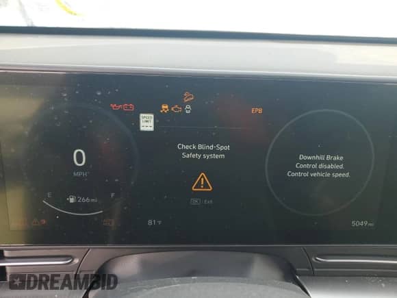 2024 Hyundai Kona SEL z VIN KM8HC3AB8RU134770, wystawiony jako Copart lot #74939454 z przebiegiem 5 049 mil mil oraz Nie do naprawy • Non repairable. Historia ofert i sprzedaży dostępna na DreamBid. Obrazek 9.