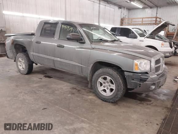 2007 Dodge Dakota SLT с VIN 1D7HW48J17S138642, выставлен на аукционе IAAI как лот 41419794 с пробегом 79 350 миль миль и . История ставок и продаж доступна на DreamBid. Изображение 1.