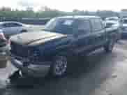 2005 Chevrolet Silverado 1500 LS z VIN 2GCEC13T751113285, wystawiony jako IAAI lot #43371745 z przebiegiem 231 600 mil mil oraz . Historia ofert i sprzedaży dostępna na DreamBid. Obrazek 17.