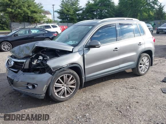 2009 Volkswagen Tiguan SE с VIN WVGBV95N59W500115, выставлен на аукционе IAAI как лот 42341239 с пробегом 114 620 миль миль и . История ставок и продаж доступна на DreamBid. Изображение 2.