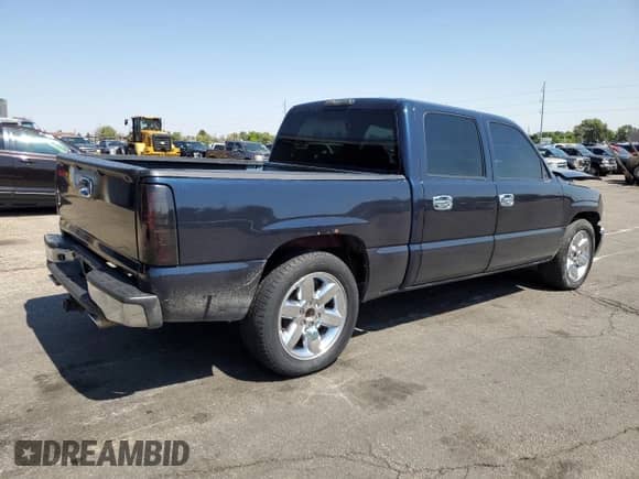 2006 GMC Sierra 1500 SLE2 with VIN 2GTEC13Z361278191, listed as a Copart auction lot 71197675 with 205,137 mi miles and Clean title. Bid and sale history available at DreamBid. Image 3.