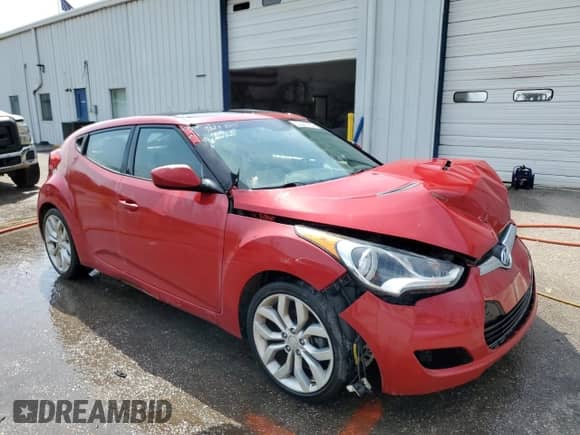 2015 Hyundai Veloster RE:FLEX with VIN KMHTC6AD9FU238032, listed as a Copart auction lot 53087755 with 142,641 mi miles and Salvage title. Bid and sale history available at DreamBid. Image 4.