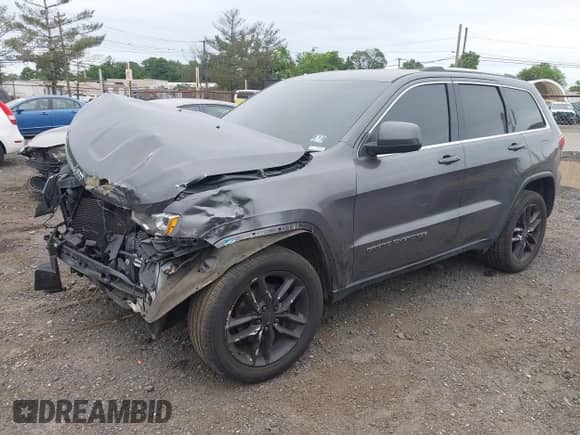 2017 Jeep Grand Cherokee Laredo z VIN 1C4RJFAG2HC901982, wystawiony jako IAAI lot #42605154 z przebiegiem 151 646 mil mil oraz . Historia ofert i sprzedaży dostępna na DreamBid. Obrazek 17.