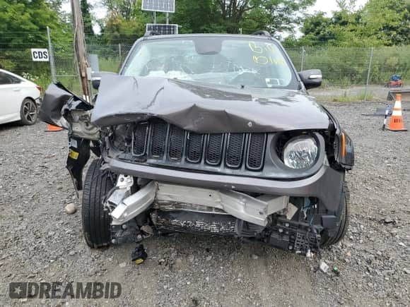 2017 Jeep Renegade Altitude with VIN ZACCJBBH4HPF49229, listed as a Copart auction lot 67680535 with 73,556 mi miles and Salvage title. Bid and sale history available at DreamBid. Image 5.