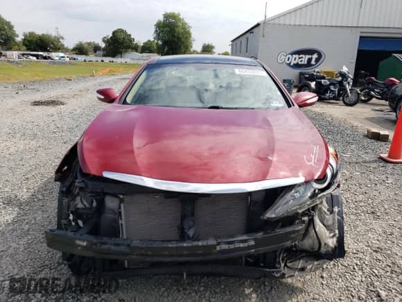 2014 Hyundai Sonata с VIN KMHEC4A4XEA111318, выставлен на аукционе Copart как лот 80493825 с пробегом 146 044 миль миль и Списание • Salvage title. История ставок и продаж доступна на DreamBid. Изображение 5.