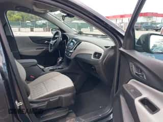 2022 Chevrolet Equinox LS с VIN 3GNAXSEV8NS220462, выставлен на аукционе IAAI как лот 43080470 с пробегом 39 960 миль миль и . История ставок и продаж доступна на DreamBid. Изображение 5.