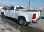 2017 Chevrolet Colorado 2WD WT с VIN 1GCHSBEA7H1273727, выставлен на аукционе IAAI как лот 42078863 с пробегом 119 582 миль миль и . История ставок и продаж доступна на DreamBid. Изображение 3.